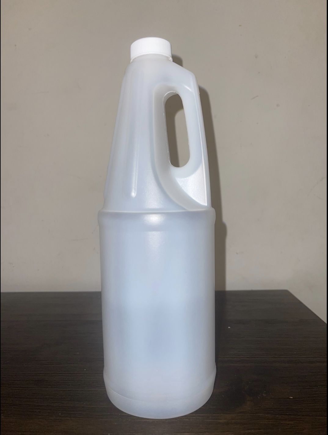 1 Litre HDPE bottle with white 28-400 cap