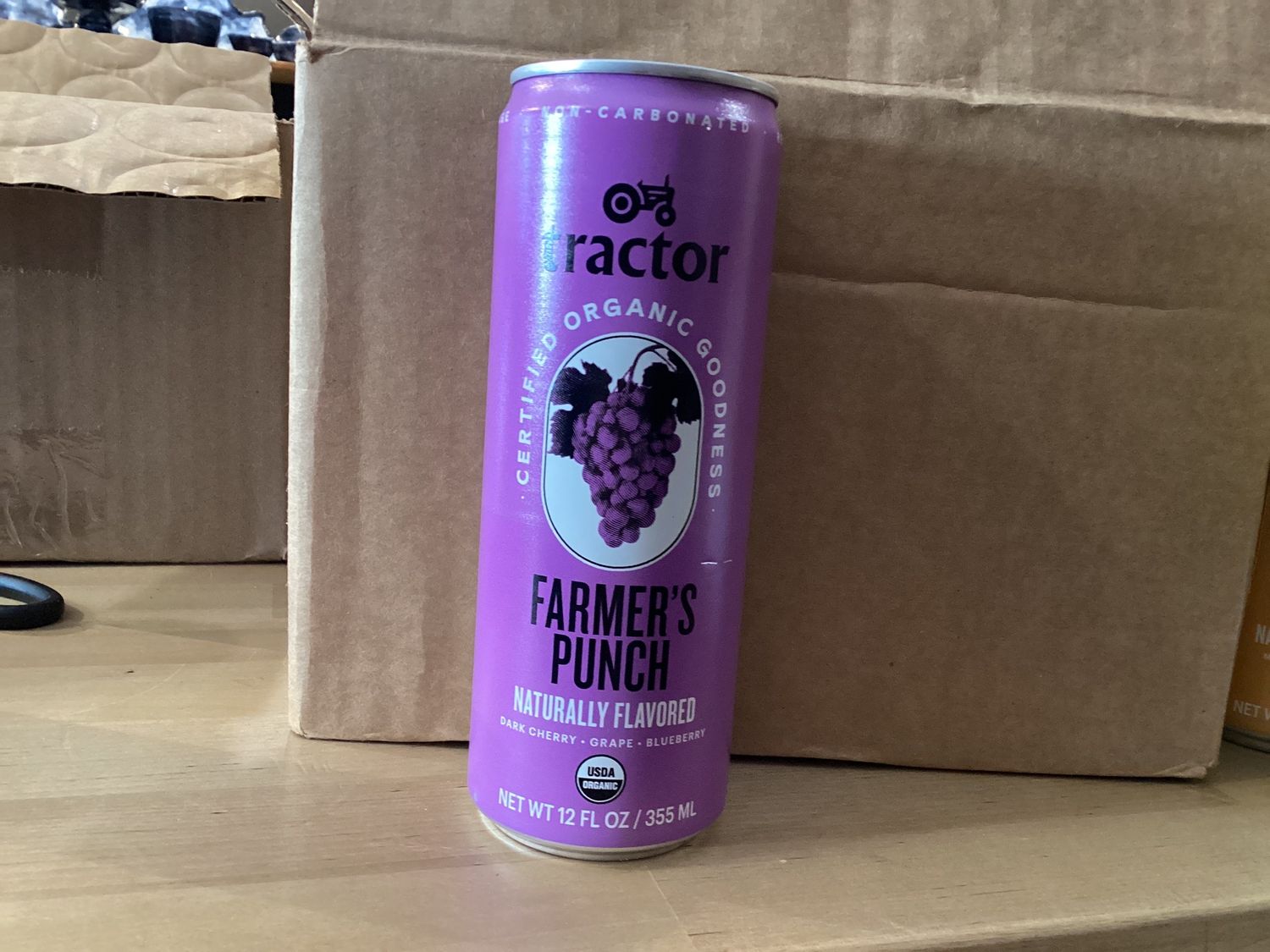 Tractor Beverage concentrate/can, Flavored: Farmer's Punch, Size: Can