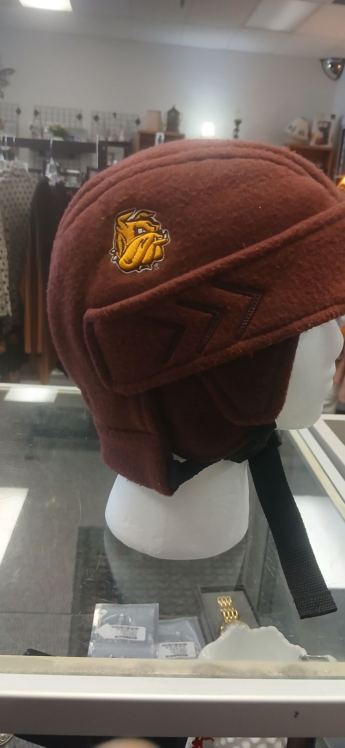Hat - UMD Bulldogs, Fuzzy