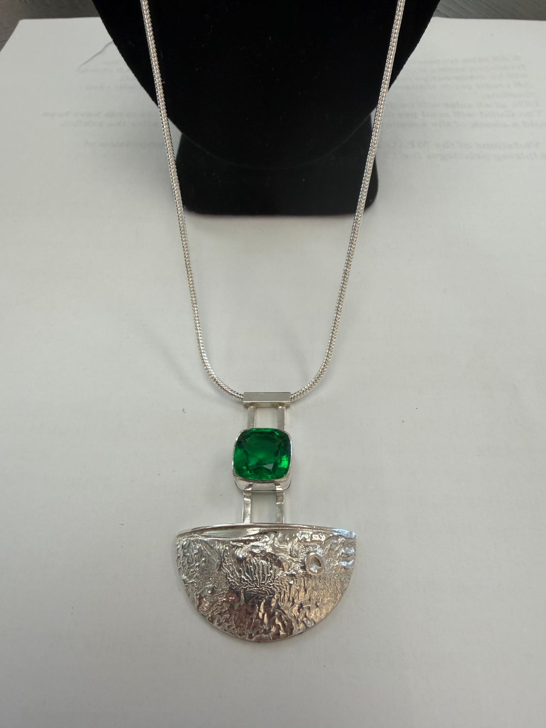 Pendulum In Green