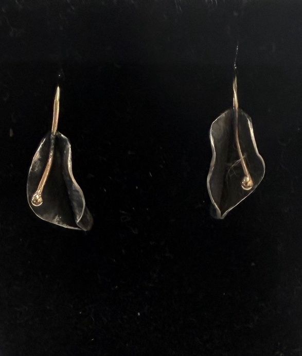 Lilies I Earrings