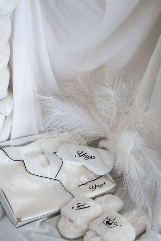 Pyjama satin manches longues avec pantalon