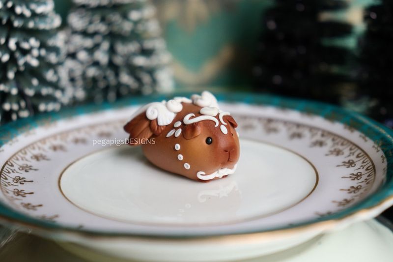 Gingerbread Pegapiggy - Crown