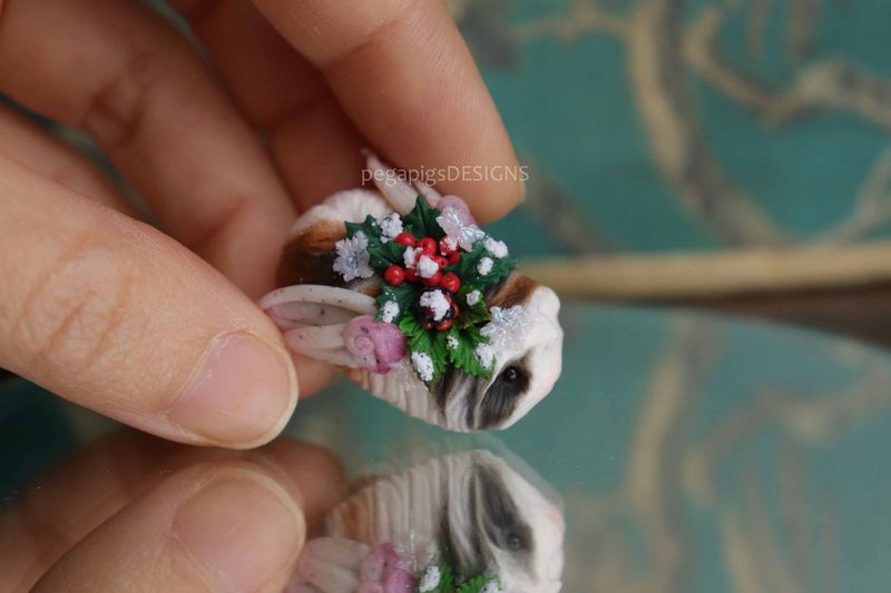 Snowflake - pegapiggy figurine