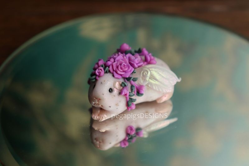 Violet Succulent - pegapiggy figurine