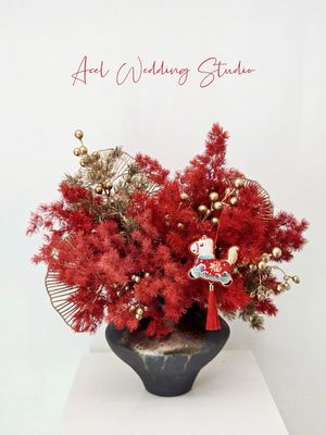 金曜綻紅 馬躍春暉永生花座檯擺設