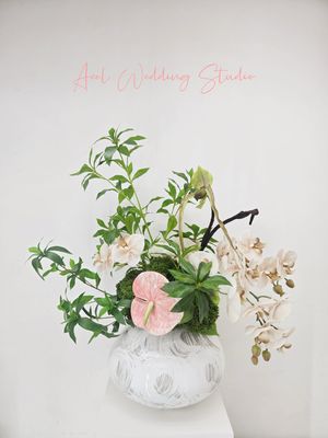 Artificial Flower Arrangement with Handmade ceramic vase仿真蝴蝶蘭、粉掌/絲花軟裝擺設 連陶瓷花器（粉紅香檳主色）