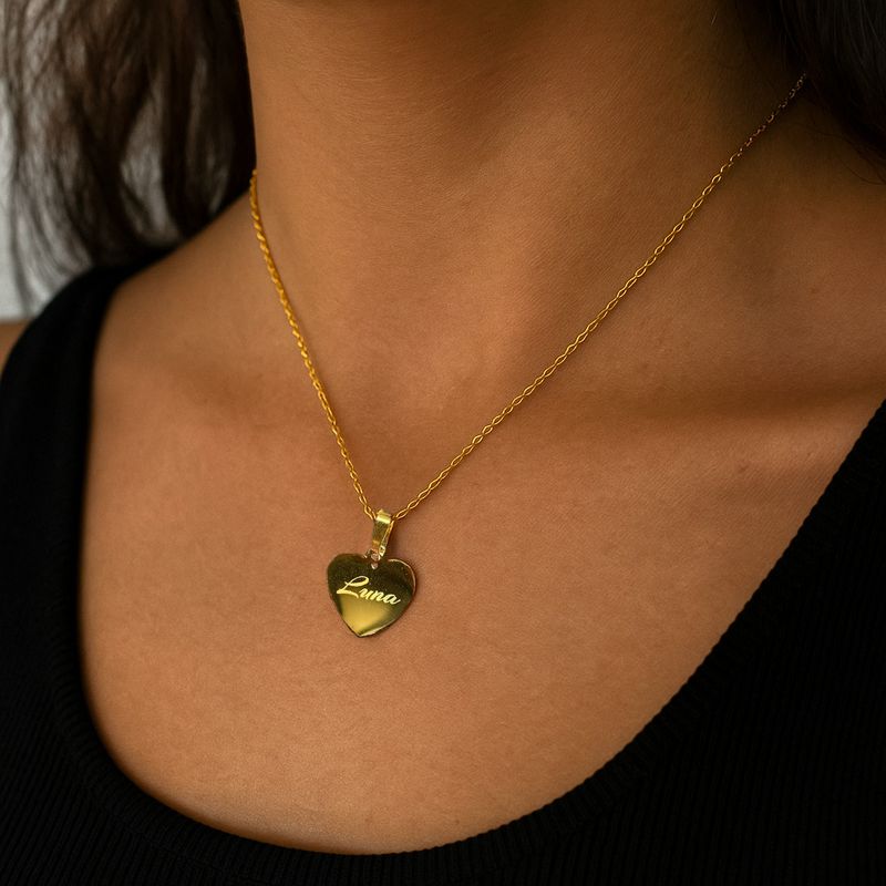 Herzanhänger aus Edelstahl in Goldoptik – Personalisierter Text, Datum oder Symbol