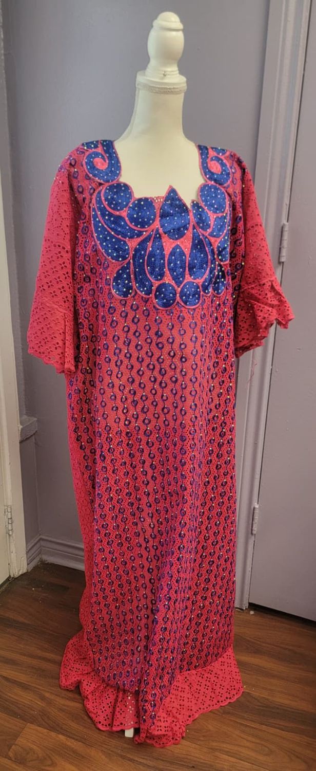 Dry lace gown with embroidery