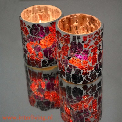 Twee stuks waxinehouder mozaïek - broken glass met parelmoer glans -rood paars Twee stuks waxinehouder mozaïek - broken glass met parelmoer glans -rood paars