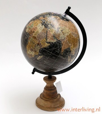 wereldbol of globe antiek look (donker) op houten voet - maat "M"