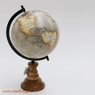 wereldbol of globe antiek look op houten voet - maat "M"
