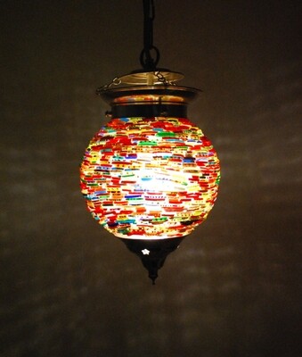 hanglamp (gerecycled) armbandjes mozaïek hanglamp (gerecycled) armbandjes mozaïek "all colours"