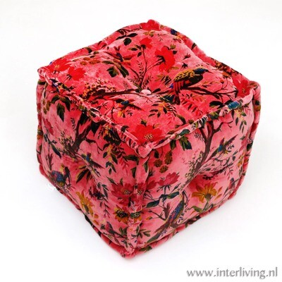 Bohemian fluweel zachte poef - zacht roze - botanische print "Birds in Paradise  met bloemen" - velours  (velvet) - vierkant model 40 cm
