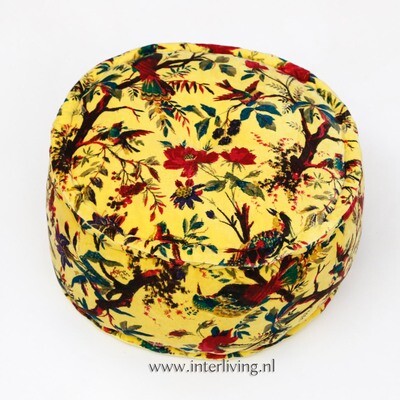 Bohemian fluweel zachte poef - helder geel - botanische print Bohemian fluweel zachte poef - helder geel - botanische print "Birds in Paradise met bloemen" - velours (velvet) - rond model 25 cm hoog / Ø 50 cm