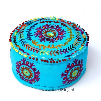 ronde poef "hippy chic Ibiza stijl" Ø 50 cm / 25 cm - suzani borduurwerk - turquoise - handgemaakt van katoen