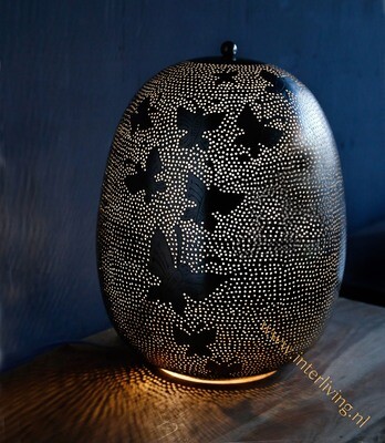 vlinderlamp / tafellamp - filigrain met gaatjespatronen en vlinder patronen - zilver / butterfly lamp silver vlinderlamp / tafellamp - filigrain met gaatjespatronen en vlinder patronen - zilver / butterfly lamp silver