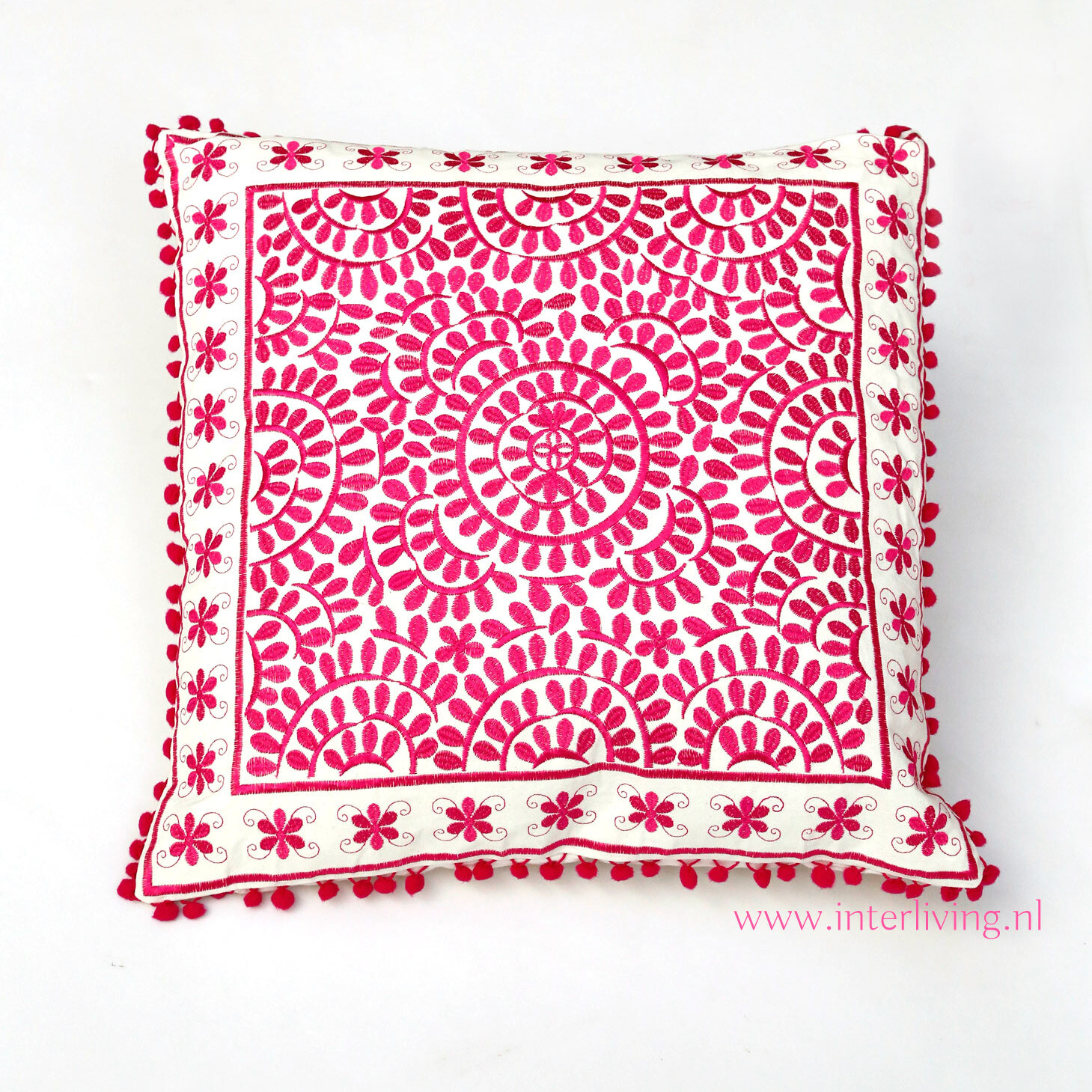 sierkussen goa 40 x 40 cm - roze - handgemaakt van katoen