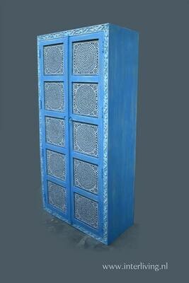 Massief hoge houten kast bohemian aqua washed 180*90*40 cm met blauw glasmozaïek