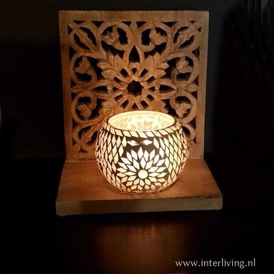 Boho houten kandelaar met houtsnijwerk van mandala patroon - white washed mangohout - decoratief staand vierkant paneel met grote waxinehouder - turks mozaiek