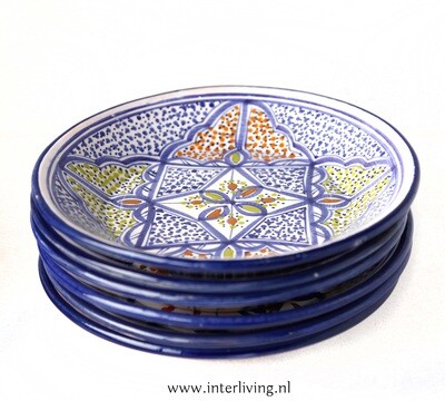 Bord Ø 24 cm Marokkaans aardewerk uit Safi - gekleurd servies met Arabische decoraties Bord Ø 24 cm Marokkaans aardewerk uit Safi - gekleurd servies met Arabische decoraties "Tebsis Bakir" - traditioneel handgemaakt keramiek & handbeschilderd (tafel styling)