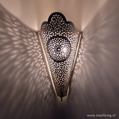 Wandlamp Wandlamp "Yara" in zilver kleur filigrain - Arabische Riad wandlamp met jali patronen - handgemaakt langwerpig kegel model - Boho chic "torch"