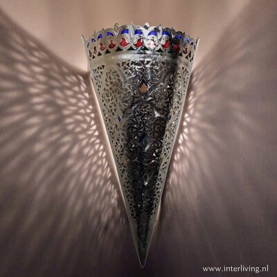 Wandlamp "Nuri" in zilver kleur filigrain - Marokkaanse Riad wandlamp met Marokkaanse jali patronen - handgemaakt langwerpig kegel model - Boho chic 1001-nacht "torch"