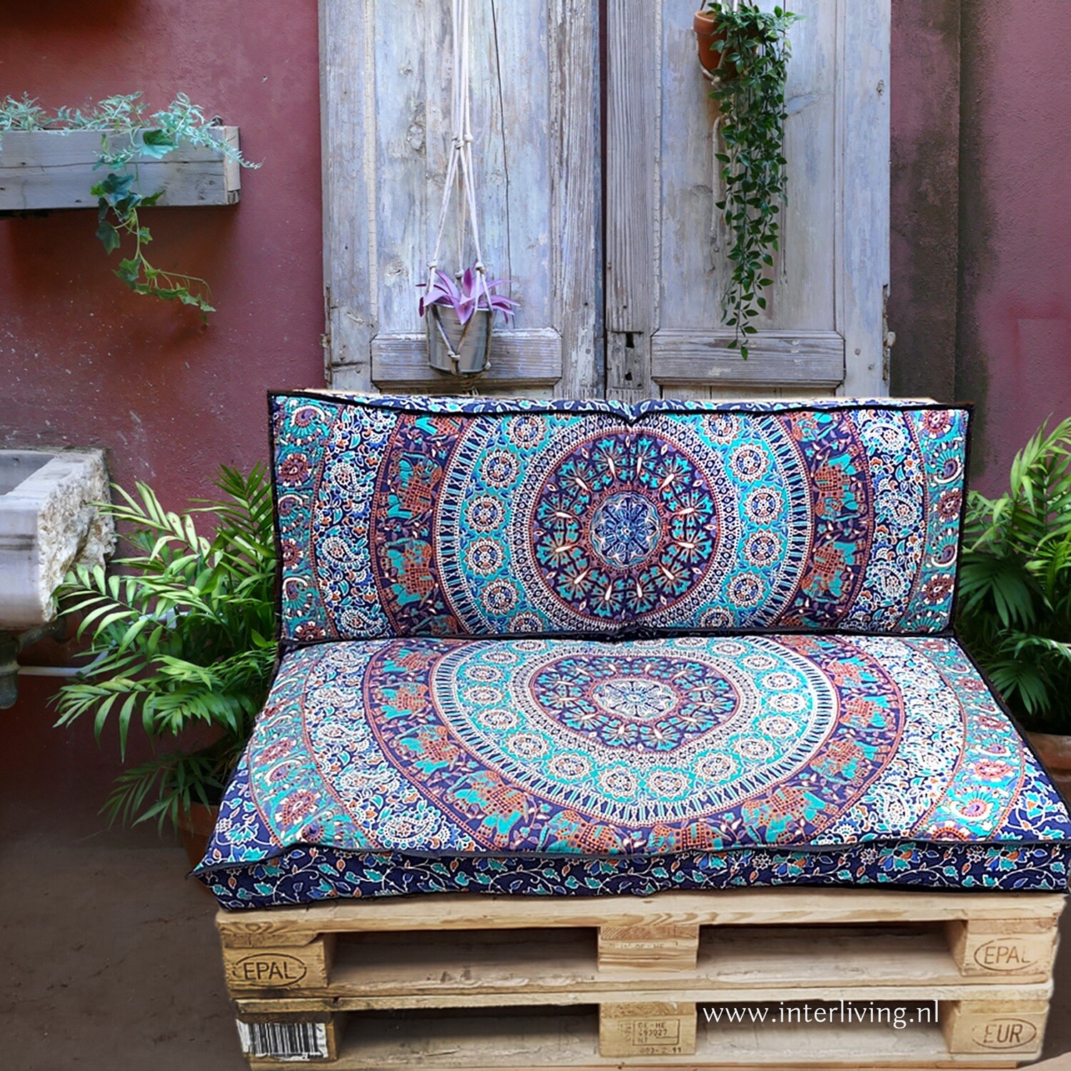 set Indiase kussenhoezen voor (euro) palletkussens - mandala print met Ganesha in de kleur aqua, bruin en blauw tinten