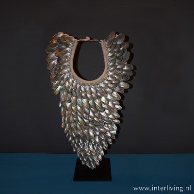 Abalone schelpenketting XL Abalone schelpenketting XL "Angelwing" - schelpenkraag van parelmoer Paua shells op standaard - schelpendecoratie uit Bali voor Boho, Ibiza & Eric Kuster style