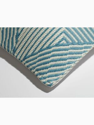 buitenkussen met aqua &amp; blauw tinten - geometrisch Tokyo patroon - eco plastic