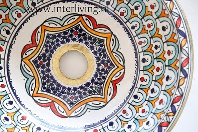 Marokkaanse waskom - kleurrijke Ibiza patronen op wit met messing randen voor badkamer wastafel (nr M695 - aardewerk (opbouw) wasbak uit Fez - Ø 35 cm Luxe Marrakesh Riad style