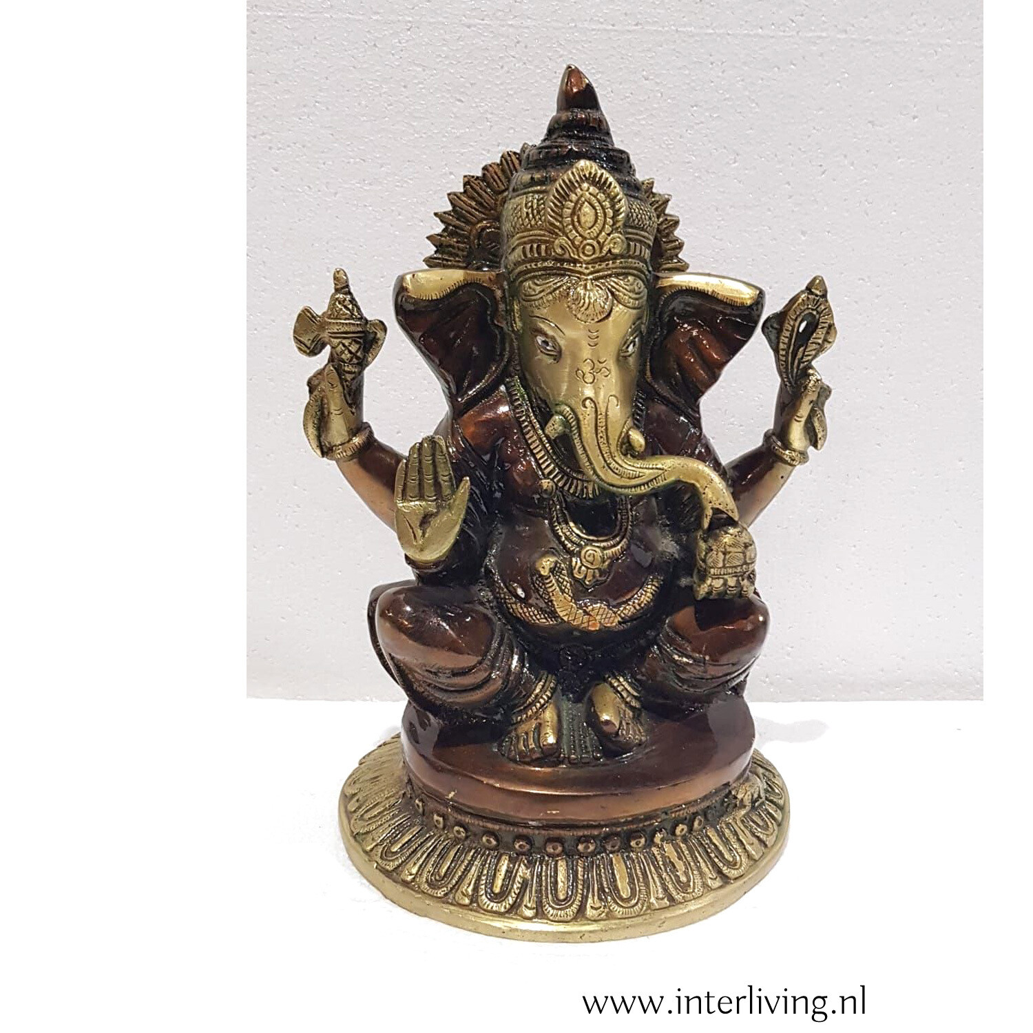 Ganesha beeld van massief brons- vintage standbeeld van de spirituele hindoe olifant-god  zittend op een lotus decor - handgemaakte en gepatineerd 32 cm