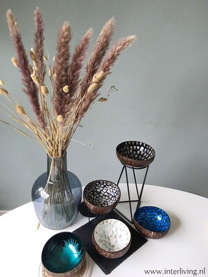 halve kokosnoot kom / bamboe bowl "Royal Blue" - natuurlijk gevormde bowl met parelmoer op zwart- oosters eco bakje uit Vietnam - oriëntal chic styling