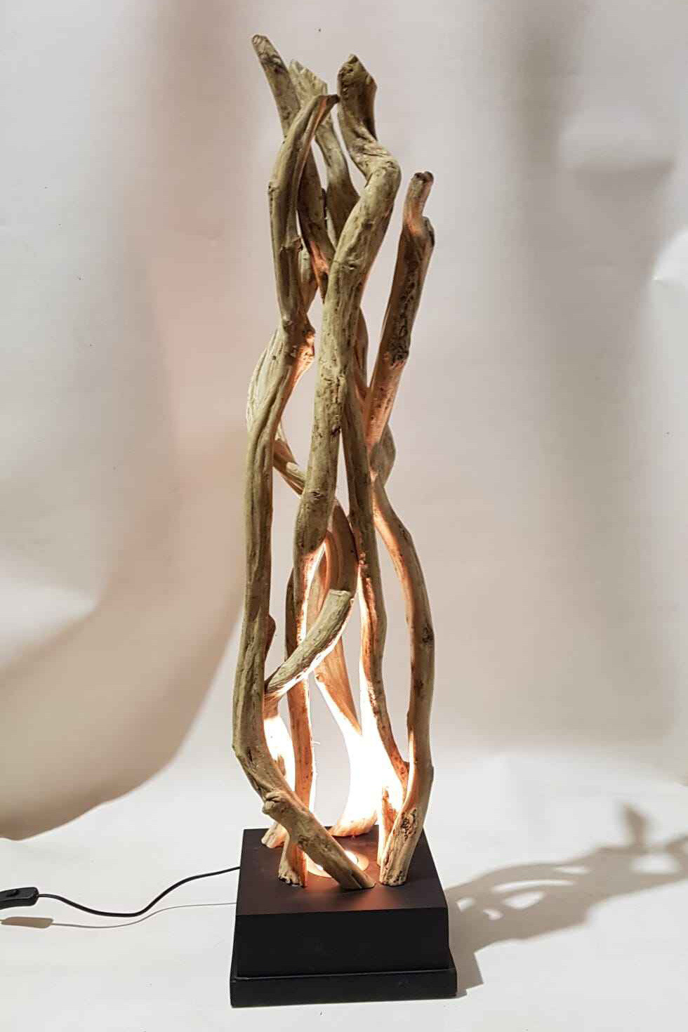 Vloerlamp van naturel lianen hout - 120 cm hoog - organische woonstijl
