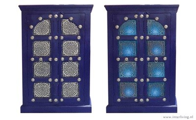 kastje in indigo blue finish met blauwe mozaïek panelen en zilverkleurig beslag