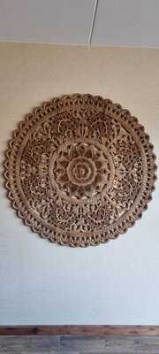 groot rond lotus muurpaneel 140 cm doorsnede - 3 cm dik massief mangohout  - mandala houtsnijwerk - muurdecoratie van 3 houten panelen handgemaakt