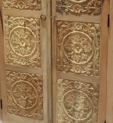 Ibiza kast van hout met lotus houtsnijwerk uit India  - 180 cm hoog -  8 panelen met houtsnijwerk - naturel met 2 deuren