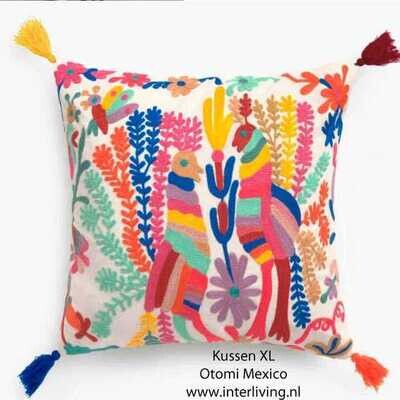 kussen kleurrijk XL hippy & boho style "Otomi Mexico" Mexicaanse bloemen en dieren patronen - bont borduurwerk op wit katoen - handgemaakt