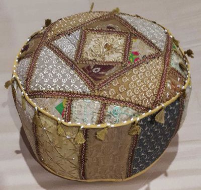 poef patchwork rond model - 25 cm -  olijf - groen met bruin/beige tinten