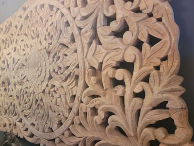 lotus mandala wandpaneel XL van massief mangohout - naturel - houtsnijwerk muurdecoratie / bed board