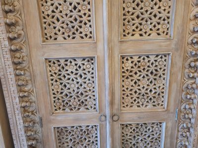 Massief mango houten kast Jodhpur - ibiza washed met houtsnijwerk uit India - hoog model -190*110*40 cm