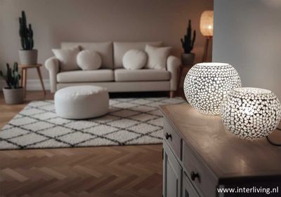 Bollamp - glazen model tafellamp - mat wit met sfeervol mozaiek