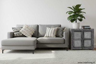 2 deurs kast antiek grey wash hout finish met houtsnijwerk en transparante mozaïek panelen