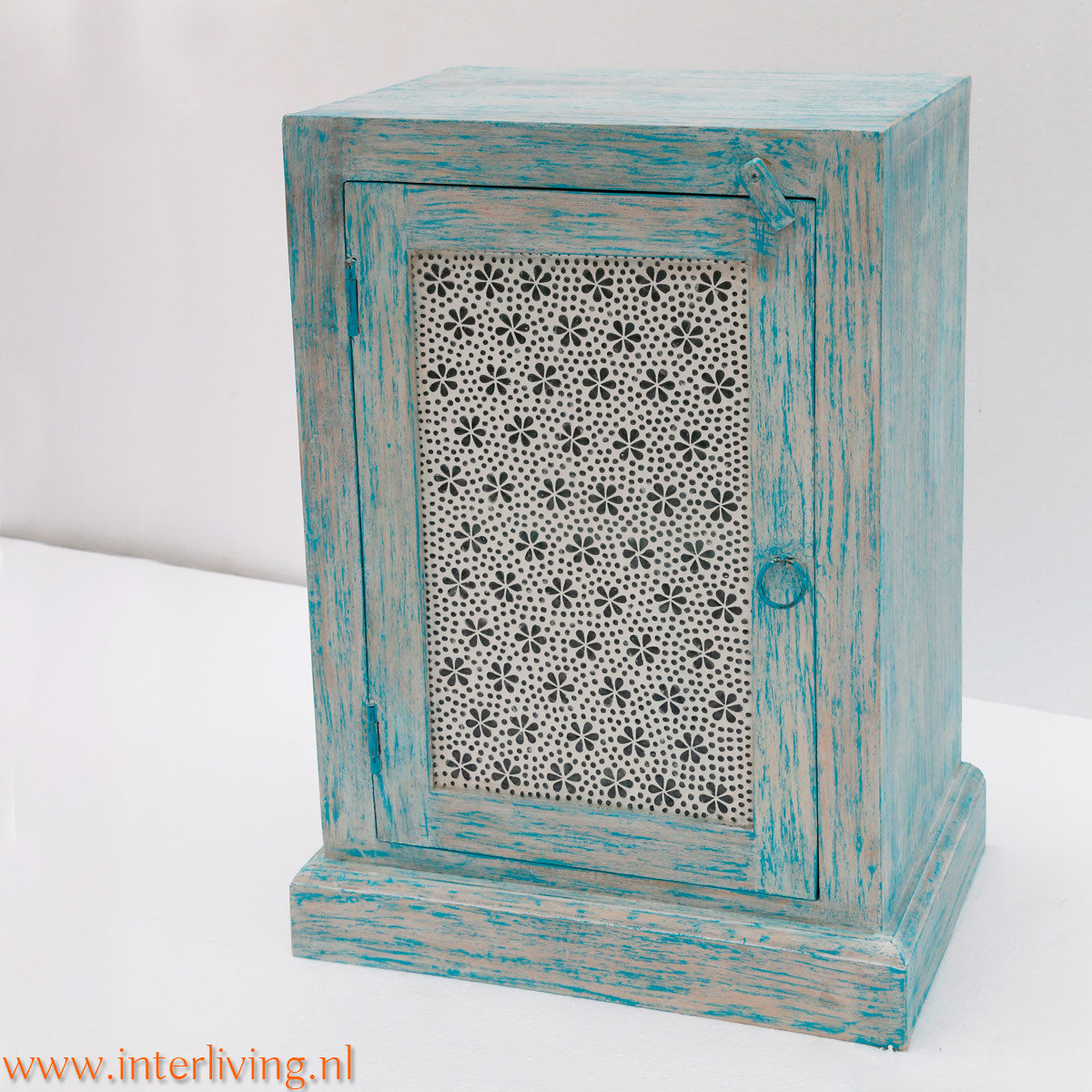 nachtkastje mangohout - blue washed - met mozaïek flower design