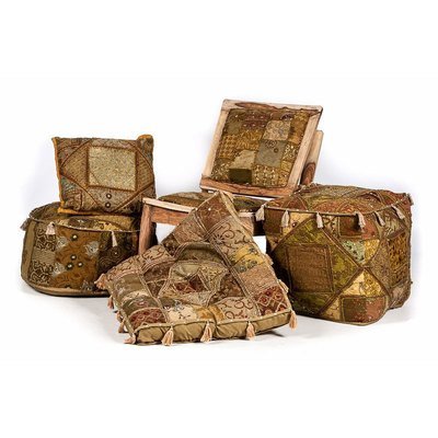 poef bruin 40 * 40 * 40 met kwastjes