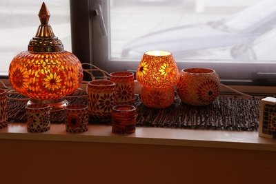 Waxinehouder mozaïek &amp; kralen rood en oranje - 15 cm