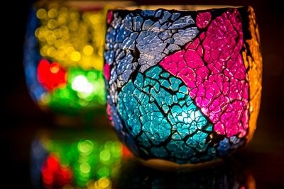 Twee stuks waxinehouders multicolour crackle glass