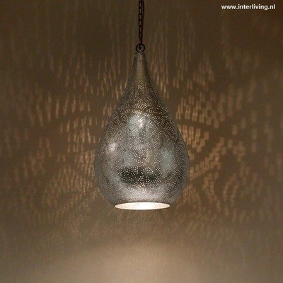 Hanglamp in druppel model filigrain-stijl van zilverkleurig metaal Hanglamp in druppel model filigrain-stijl van zilverkleurig metaal