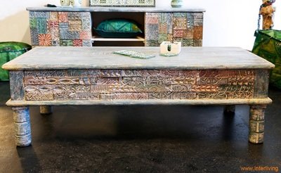 tafel van massief mango hout blauw / turquoise washed met prachtig houtsnijwerk stempels 126*60*41