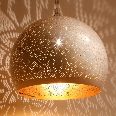 Hanglamp bol filigrain-stijl XL metaal wit finish met gouden binnenkant Hanglamp bol filigrain-stijl XL metaal wit finish met gouden binnenkant